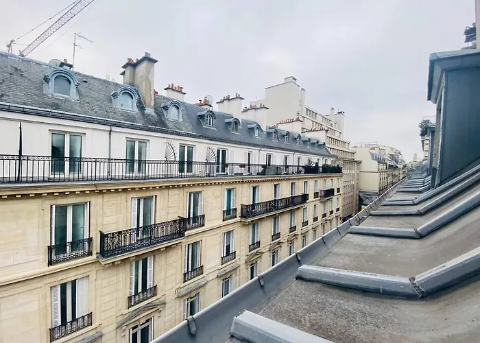 Sttudio Champs Elysees * Paris